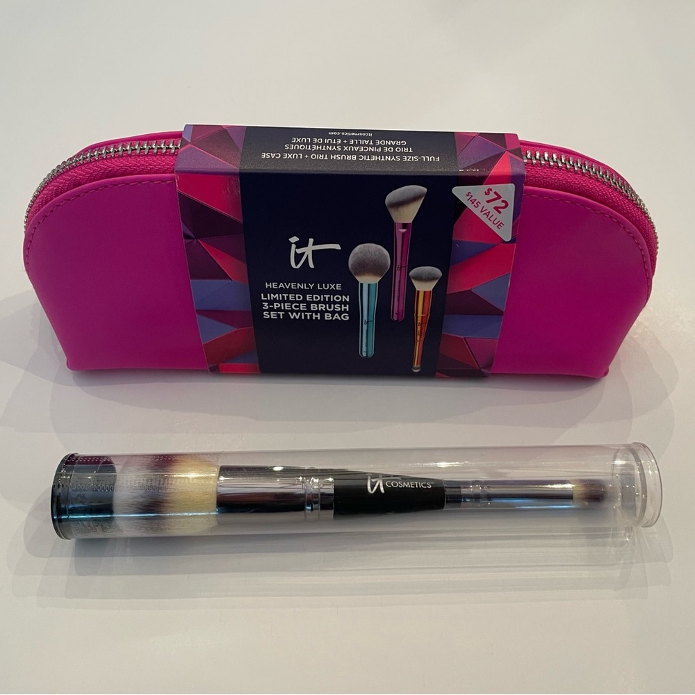 IT Cosmetics Heavenly Luxe Brush Set with IT Cosmetics Foundation Brush Bundle